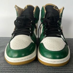 Nike Air Athletic Shoes Green and White/original OG Celtics Jordans